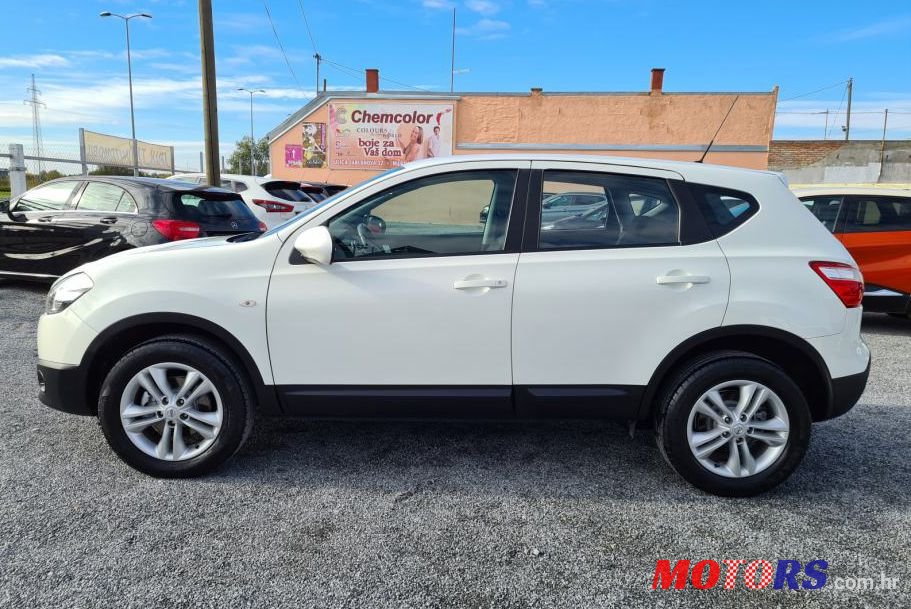 2013' Nissan Qashqai 1,6 Dci photo #1