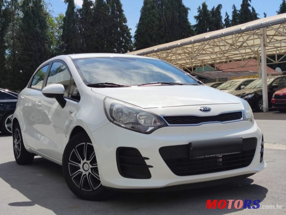 2015' Kia Rio 1,4 Crdi Ex photo #2