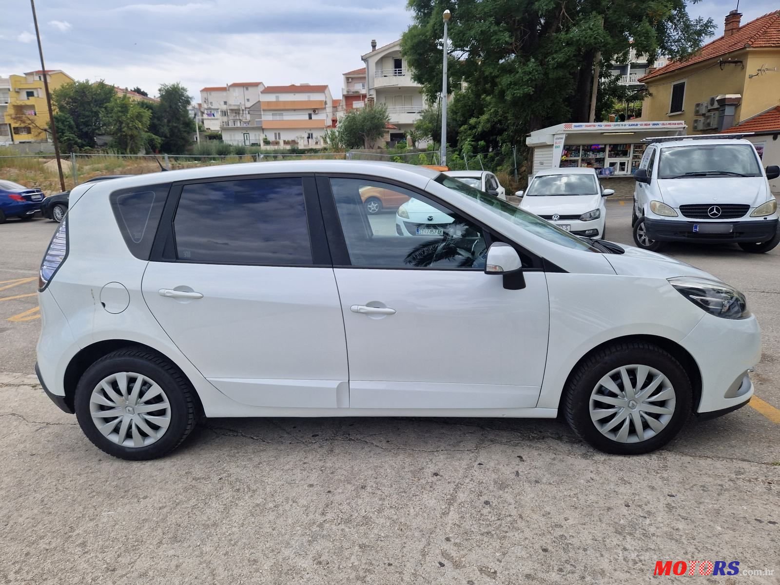 2015' Renault Scenic Dci photo #5