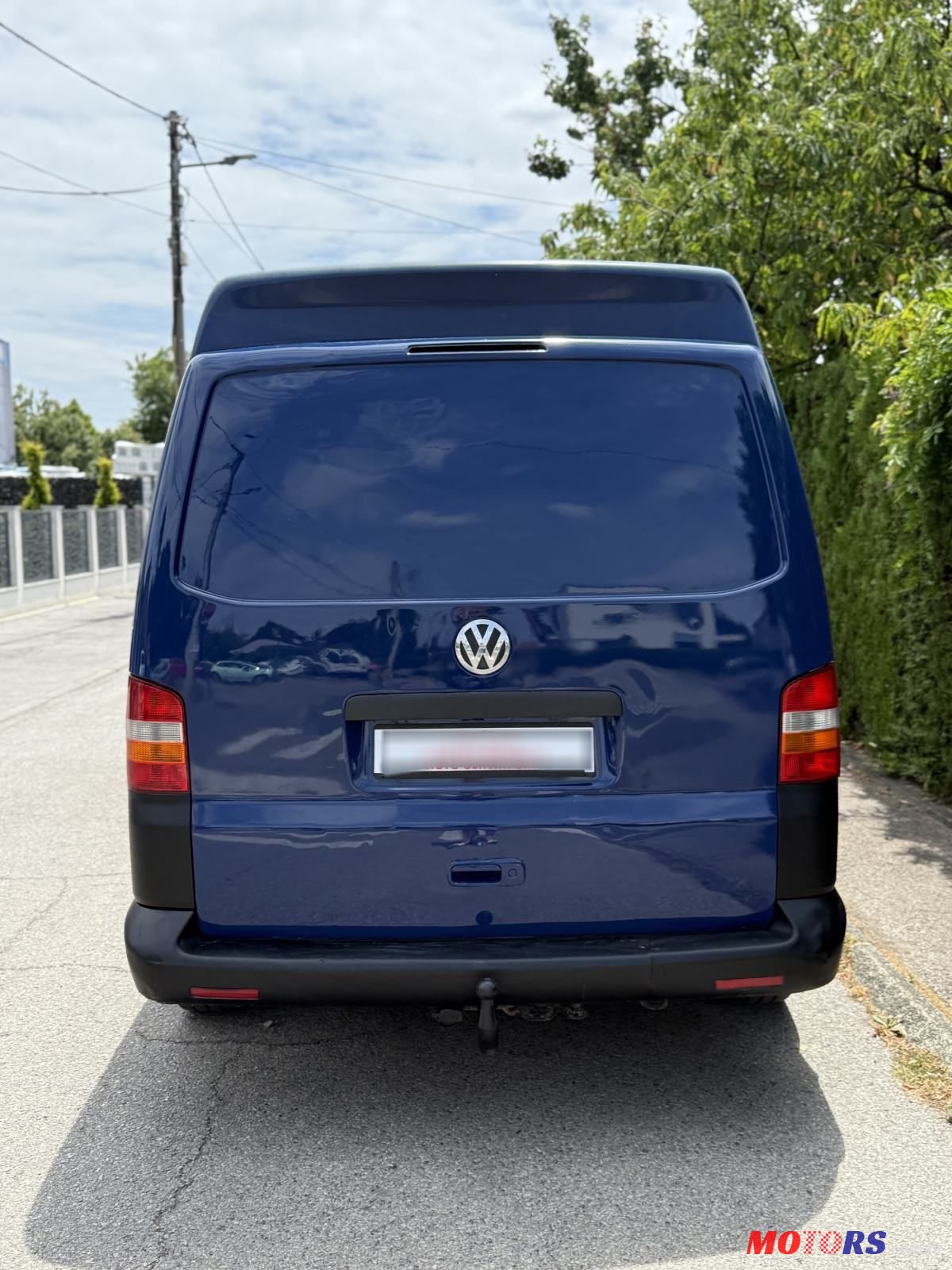 2008' Volkswagen Transporter Kombi photo #5