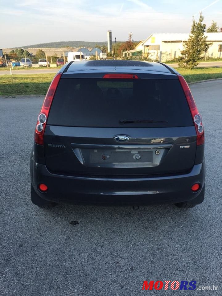 2008' Ford Fiesta photo #4