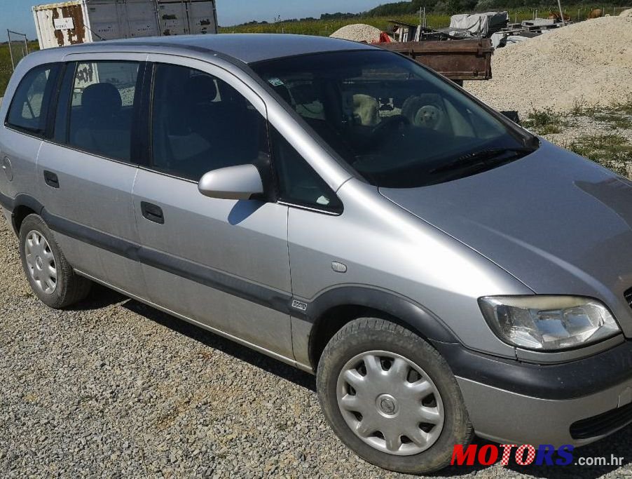 2002' Opel Zafira 2,0 Dth photo #1