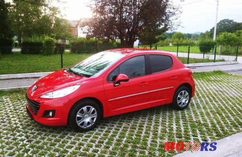 2011' Peugeot 207 1,6 Hdi photo #1