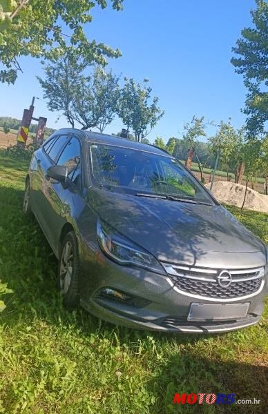 2018' Opel Astra 1.6 Cdti photo #1