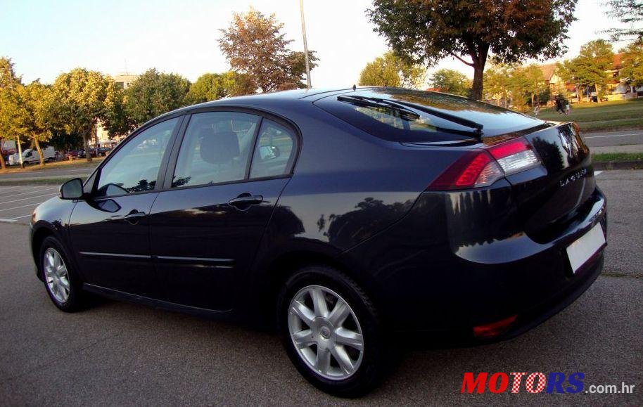 2009' Renault Laguna 1,5 Dci photo #2