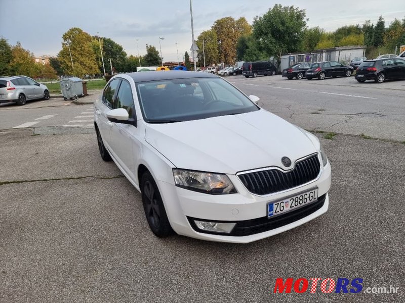 2014' Skoda Octavia photo #3