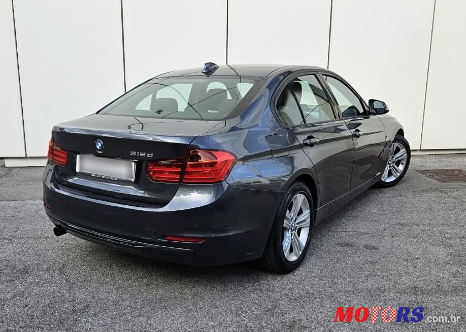 2012' BMW Serija 3 318D photo #2
