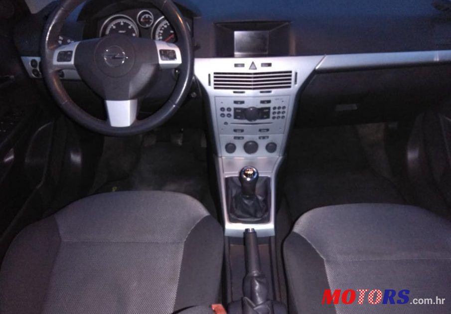 2009' Opel Astra Karavan photo #1