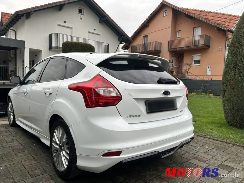 2013' Ford Focus 1,0 Sport photo #4