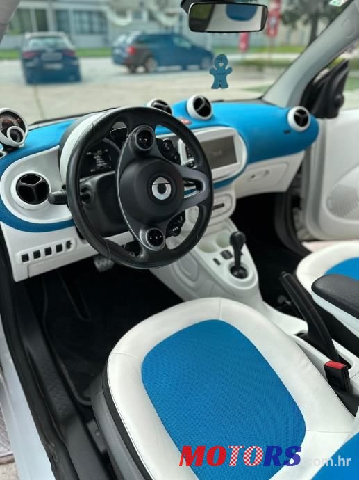 2016' Smart Fortwo photo #2