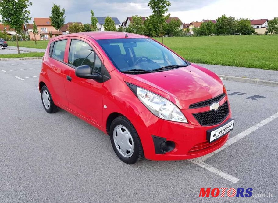2012' Chevrolet Spark Spark 1,0 16V photo #1