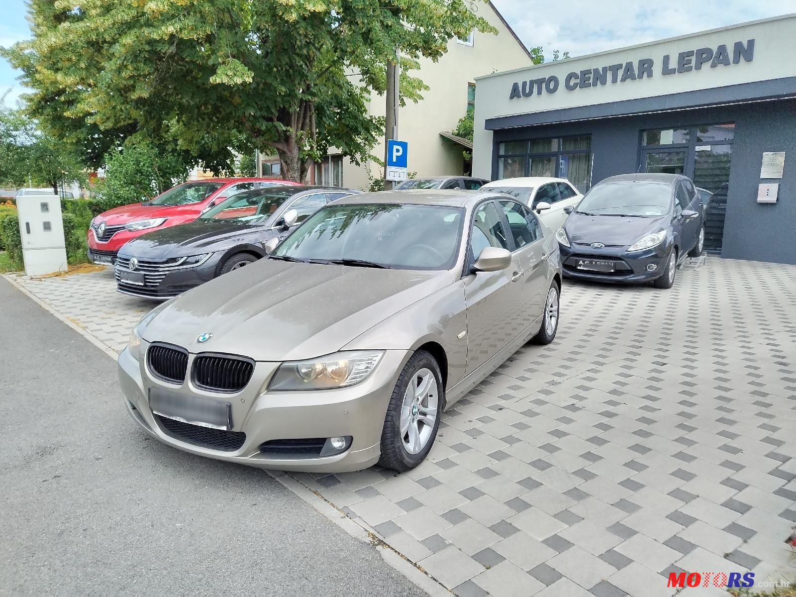 2011' BMW Serija 3 318D photo #2