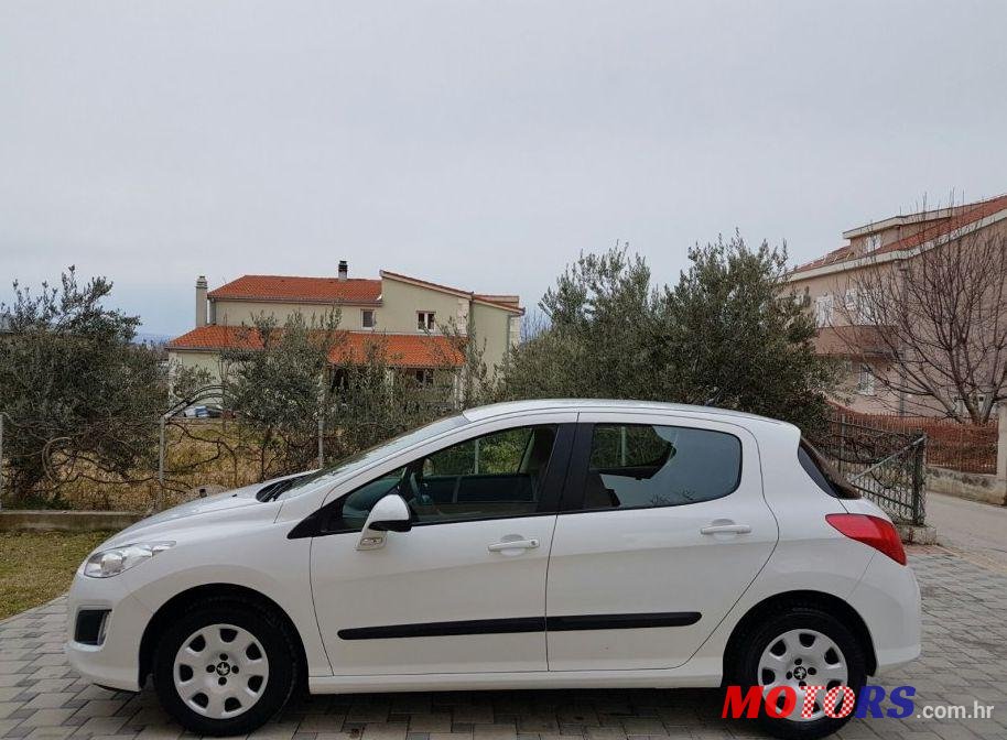2011' Peugeot 308 1,6 Hdi photo #1