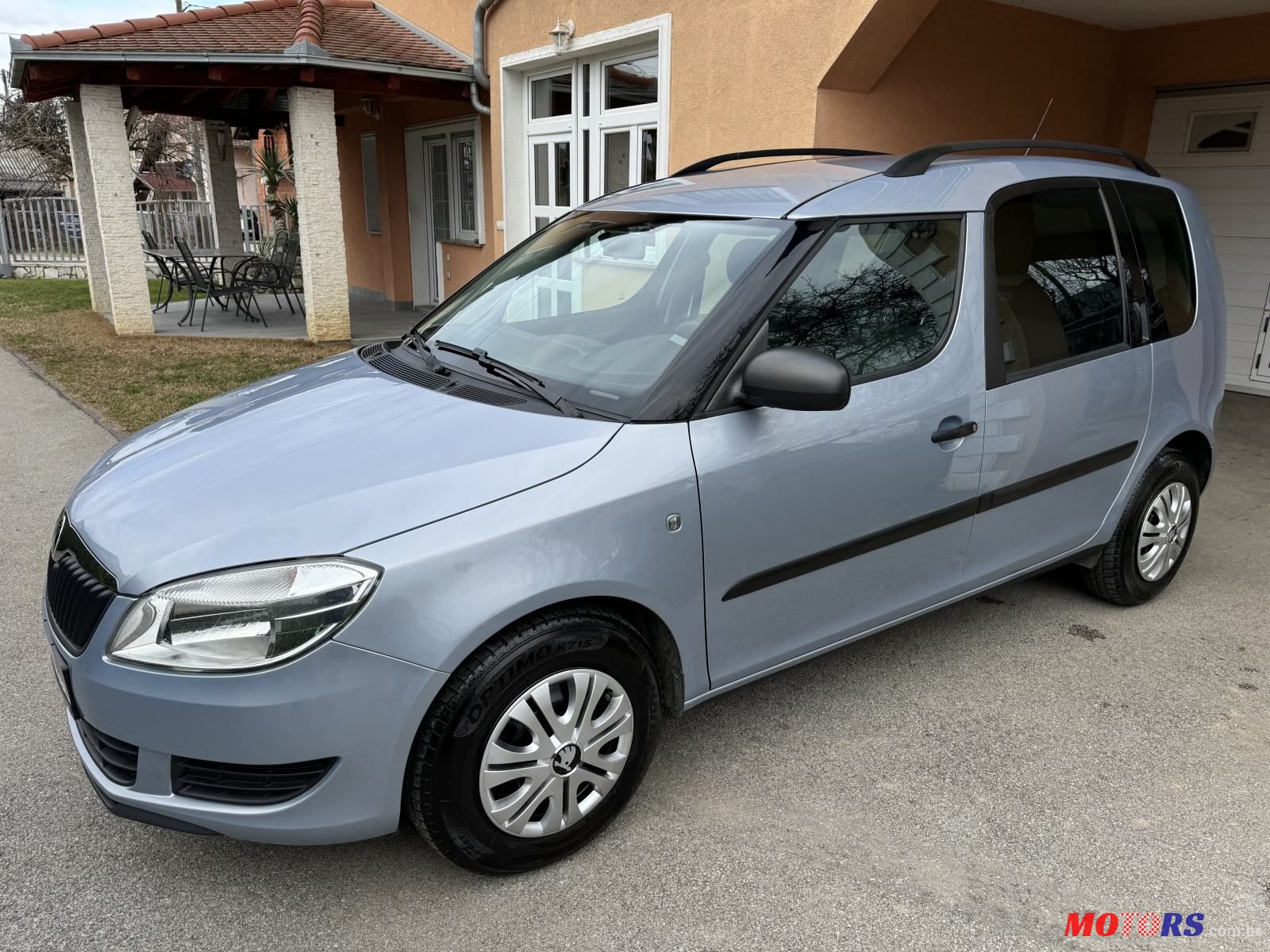 2011' Skoda Roomster 1,2 Tsi photo #3