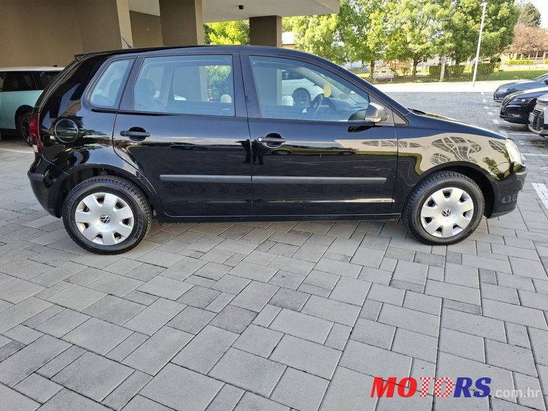 2008' Volkswagen Polo photo #1