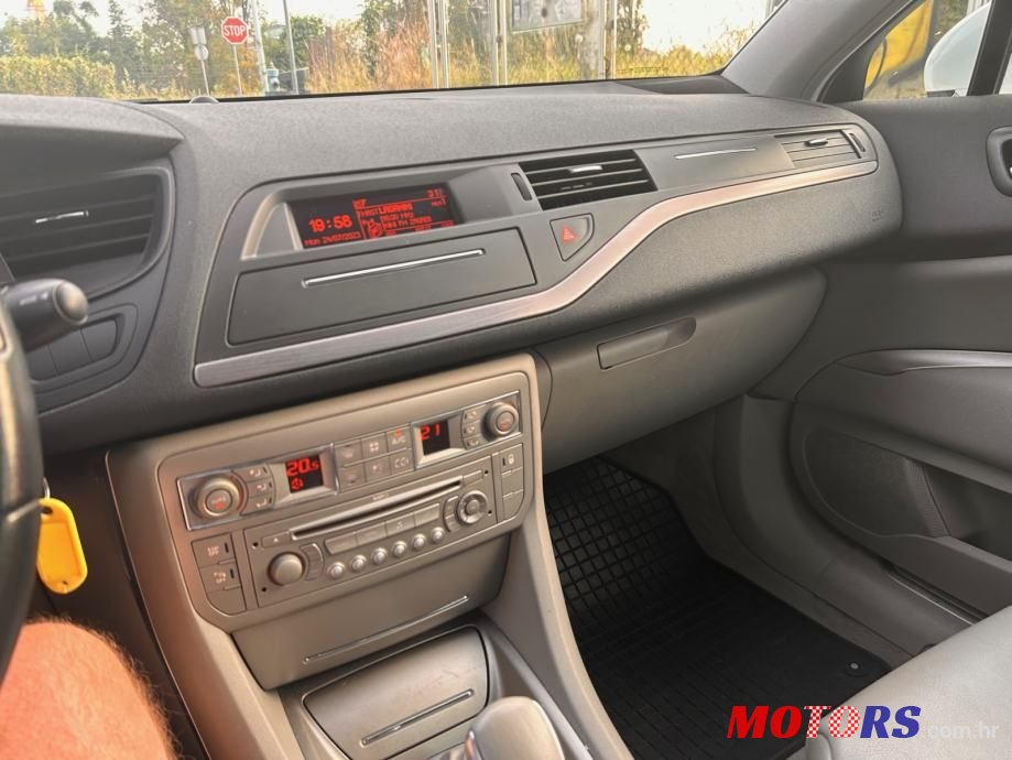 2009' Citroen C5 Break photo #2