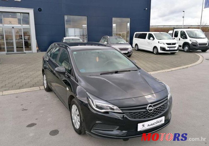 2017' Opel Astra Karavan 1.6 Cdti photo #1