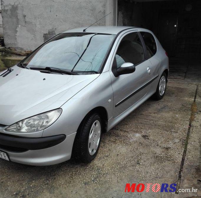 2003' Peugeot 206 206 1,4 Hdi photo #2