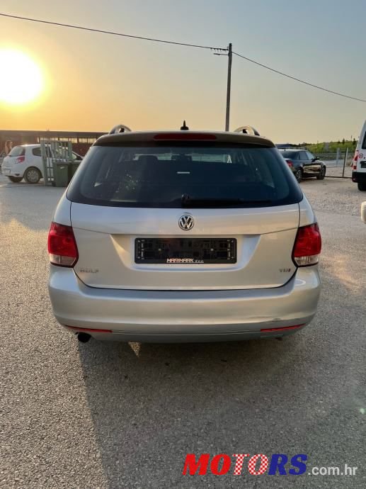 2010' Volkswagen Golf 6 Variant photo #5