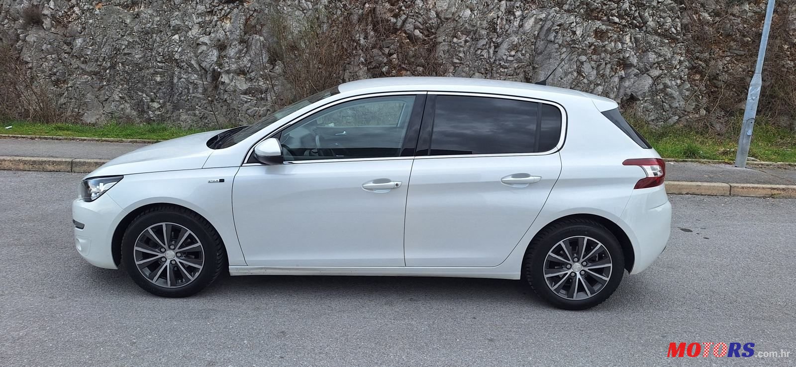 2016' Peugeot 308 1,6 Bluehdi photo #6
