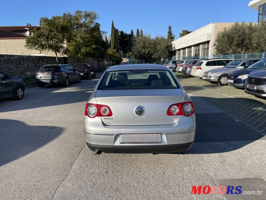 2008' Volkswagen Passat 1,6 photo #5