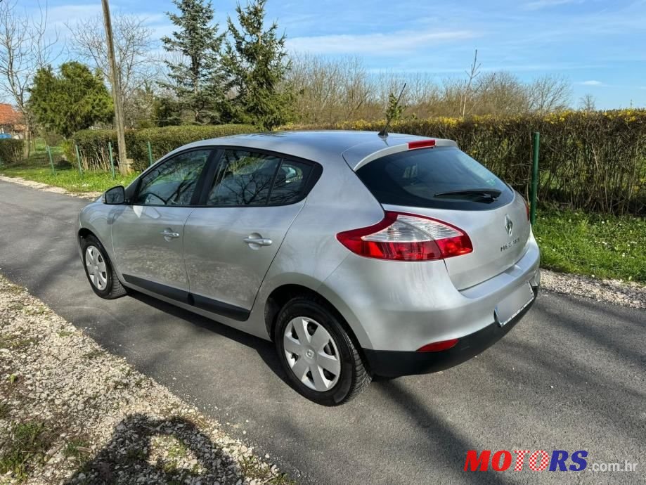 2011' Renault Megane 1,5 Dci Edc photo #5