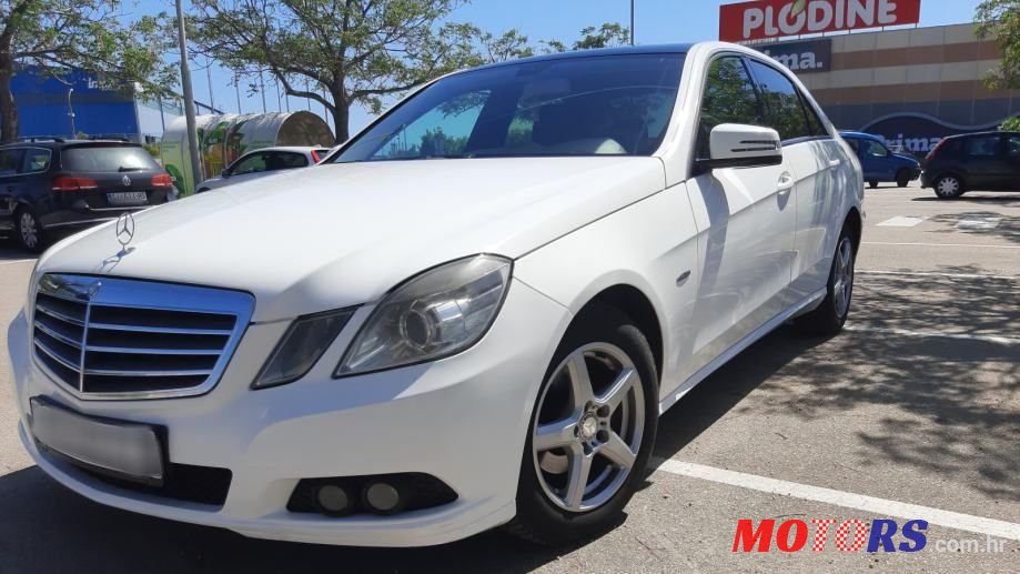 2010' Mercedes-Benz E-Klasa 200 Cdi photo #2