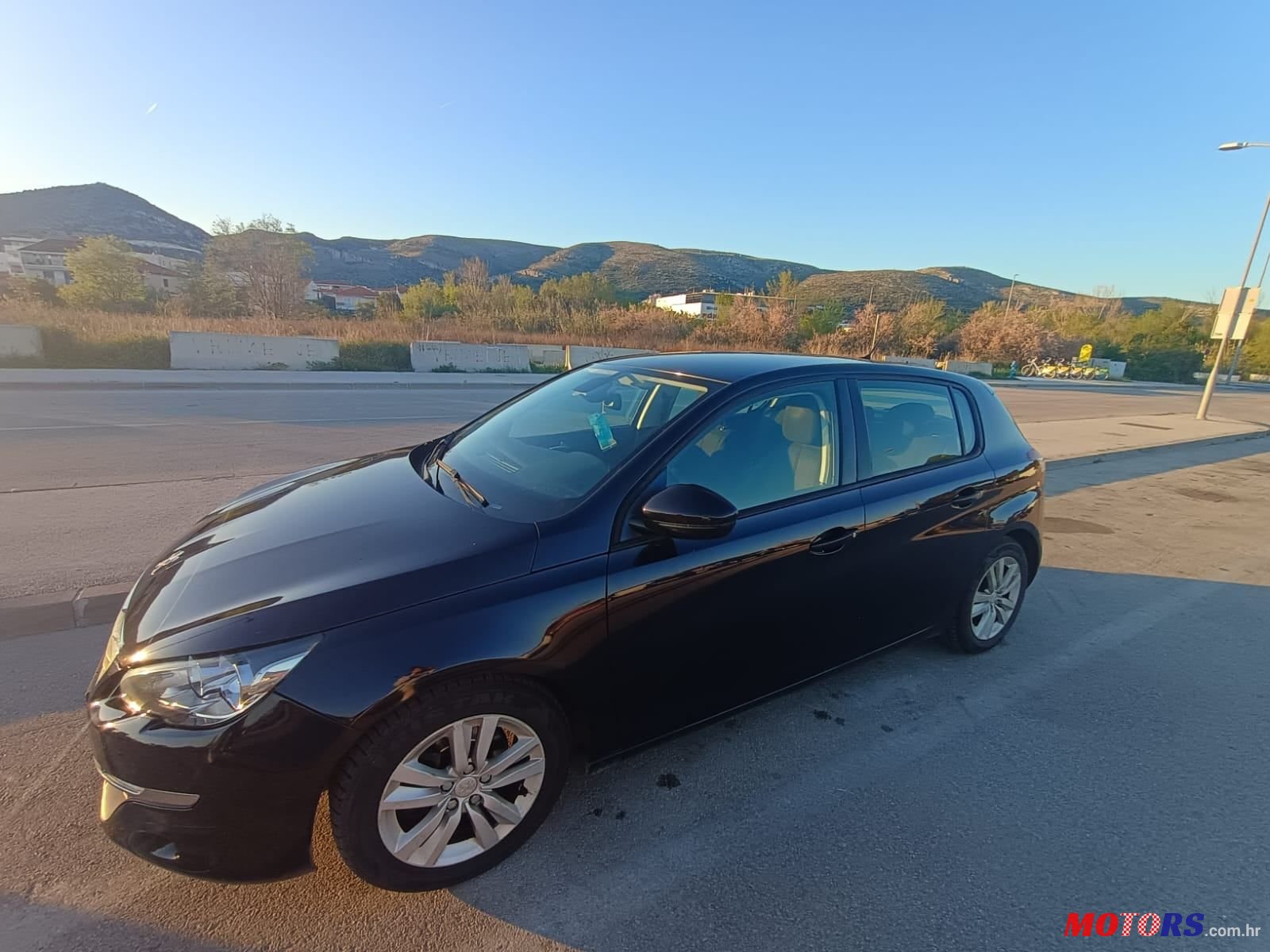 2014' Peugeot 308 1,6 E-Hdi photo #4