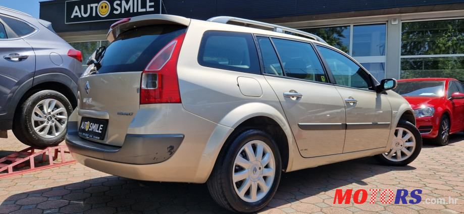 2007' Renault Megane Grandtour photo #2