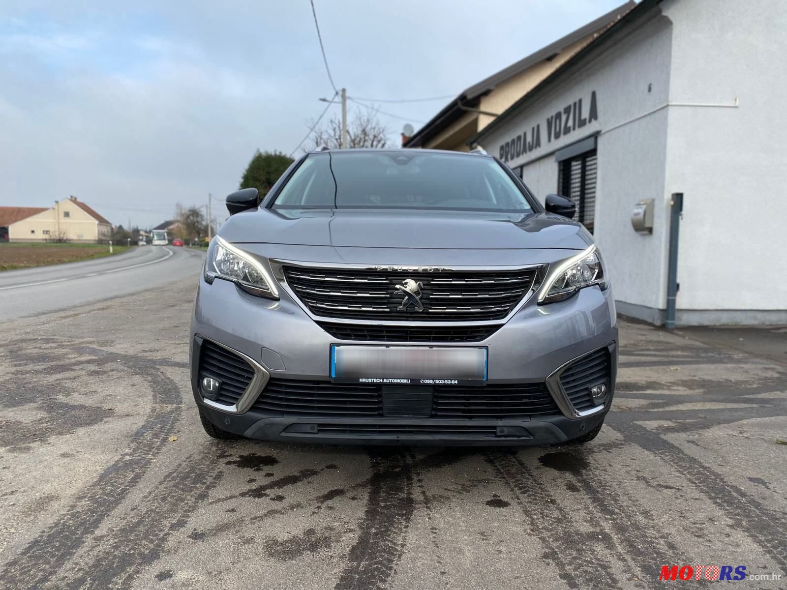 2018' Peugeot 5008 1,5 Bluehdi photo #2