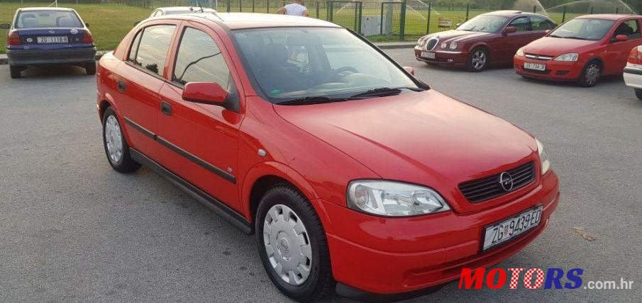 2008' Opel Astra 1,4 photo #1