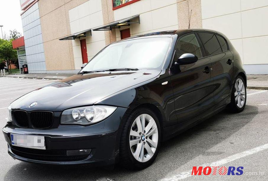 2009' BMW Serija 1 123D photo #1