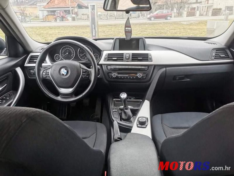 2012' BMW Serija 3 320Xd photo #4