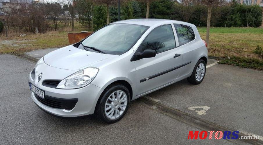 2007' Renault Clio 1,5 Dci photo #1