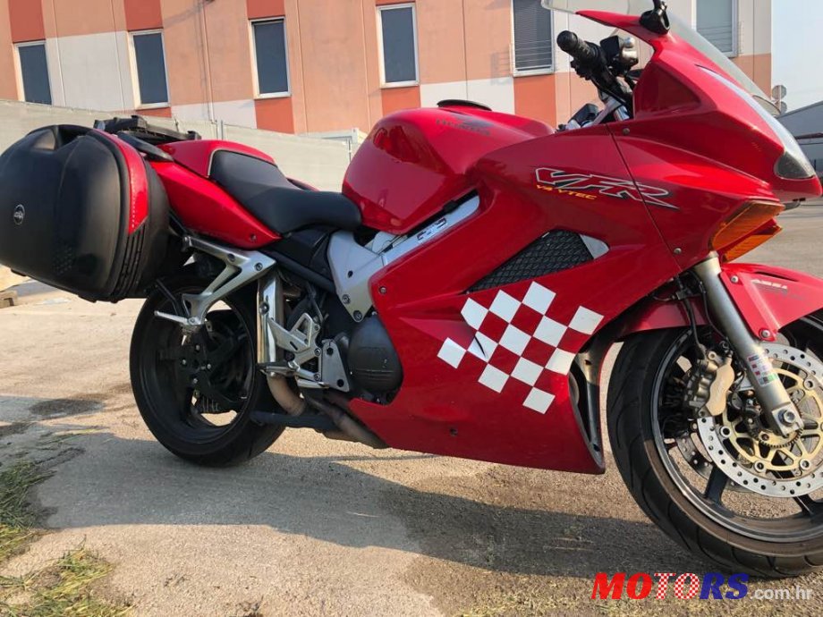 2002' Honda Vfr800 photo #1