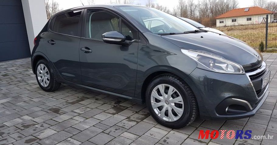 2017' Peugeot 208 1,6 Bluehdi photo #1