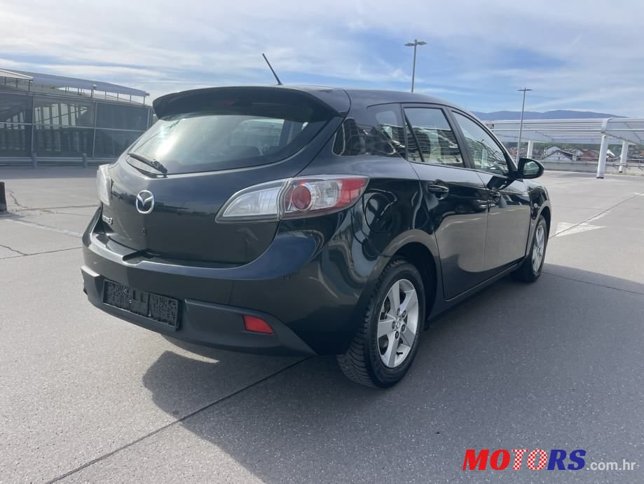 2010' Mazda 3 1.6 Cd 110 photo #3