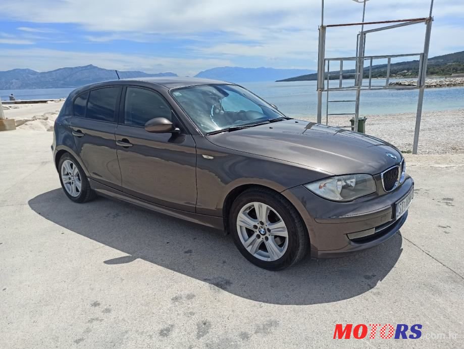 2009' BMW Serija 1 118D photo #6
