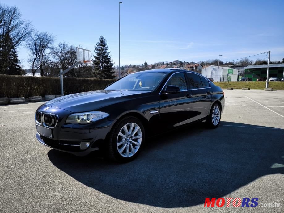 2010' BMW Serija 5 530D photo #1