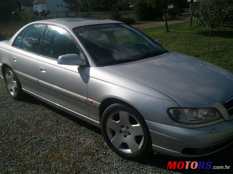 1999' Opel Omega 2,5 V6 photo #1