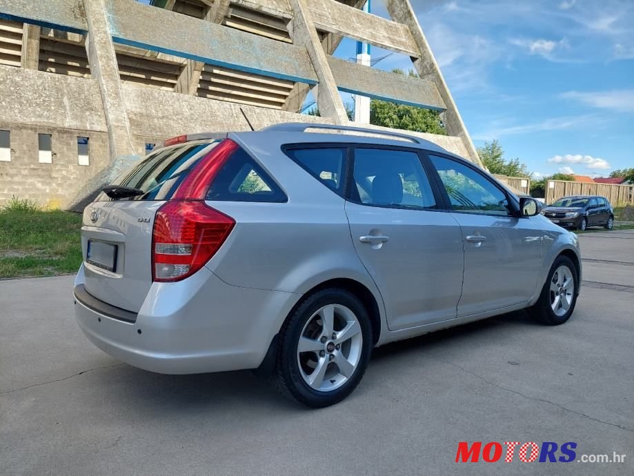 2012' Kia Ceed Sportswagon photo #5