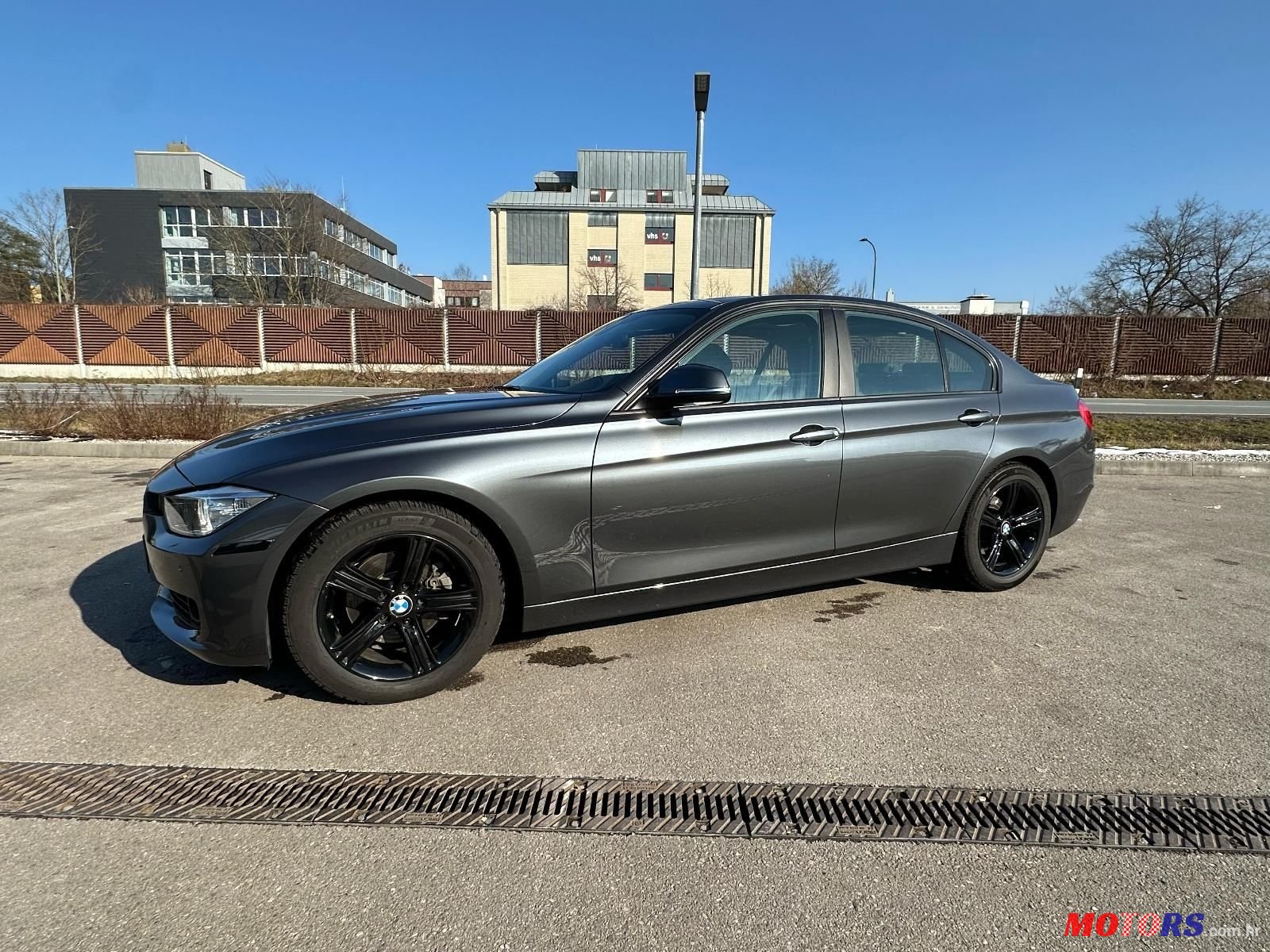 2016' BMW Serija 3 320D photo #4