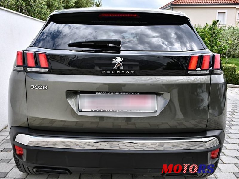 2020' Peugeot 3008 1,5 Bluehdi photo #6