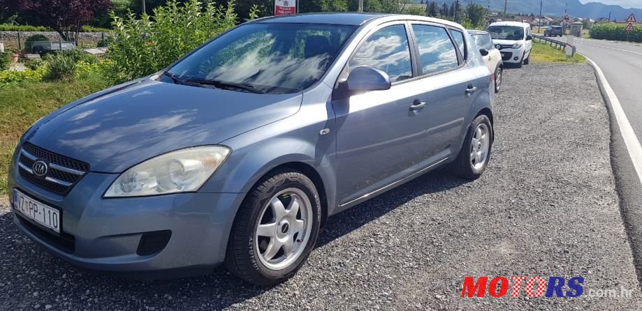 2007' Kia Ceed 1,6 Crdi Ex photo #1