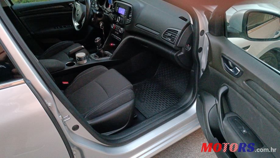 2018' Renault Megane Grandtour Dci 115 photo #5