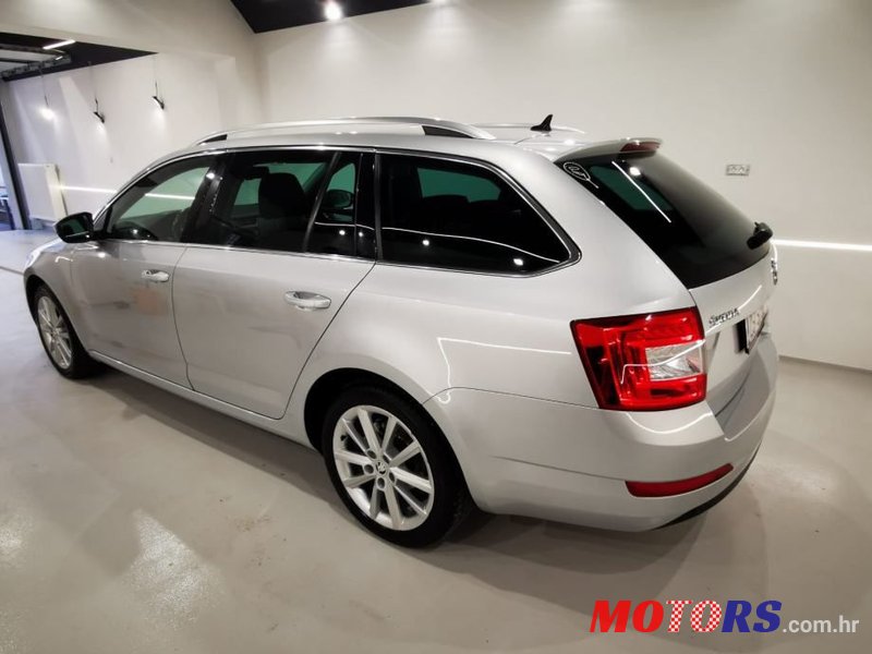 2016' Skoda Octavia Combi photo #3