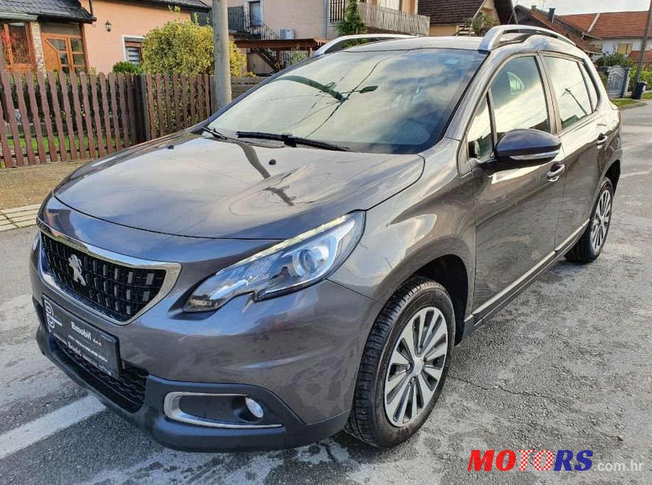 2017' Peugeot 2008 1,6 Bluehdi photo #1