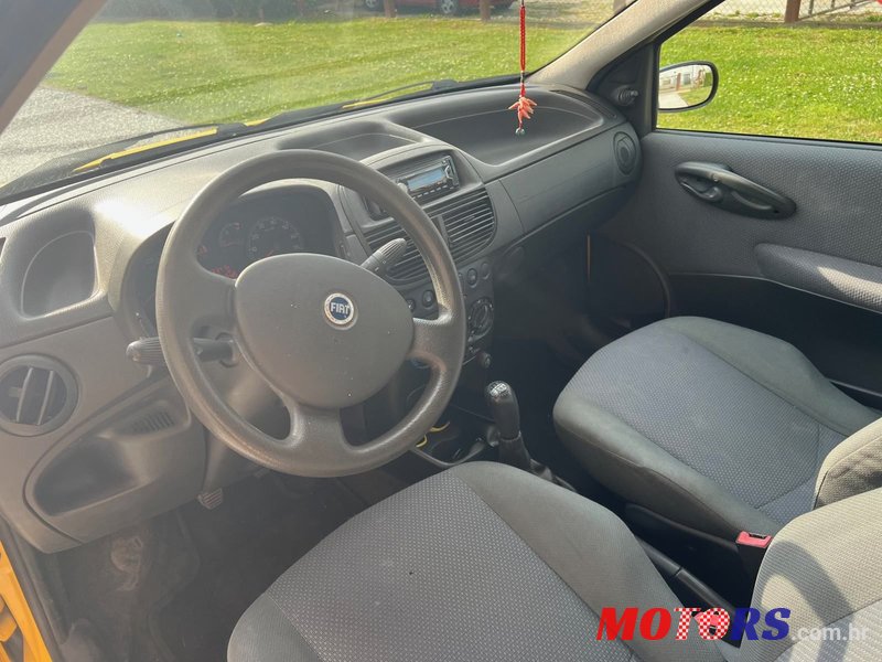 2004' Fiat Punto photo #5