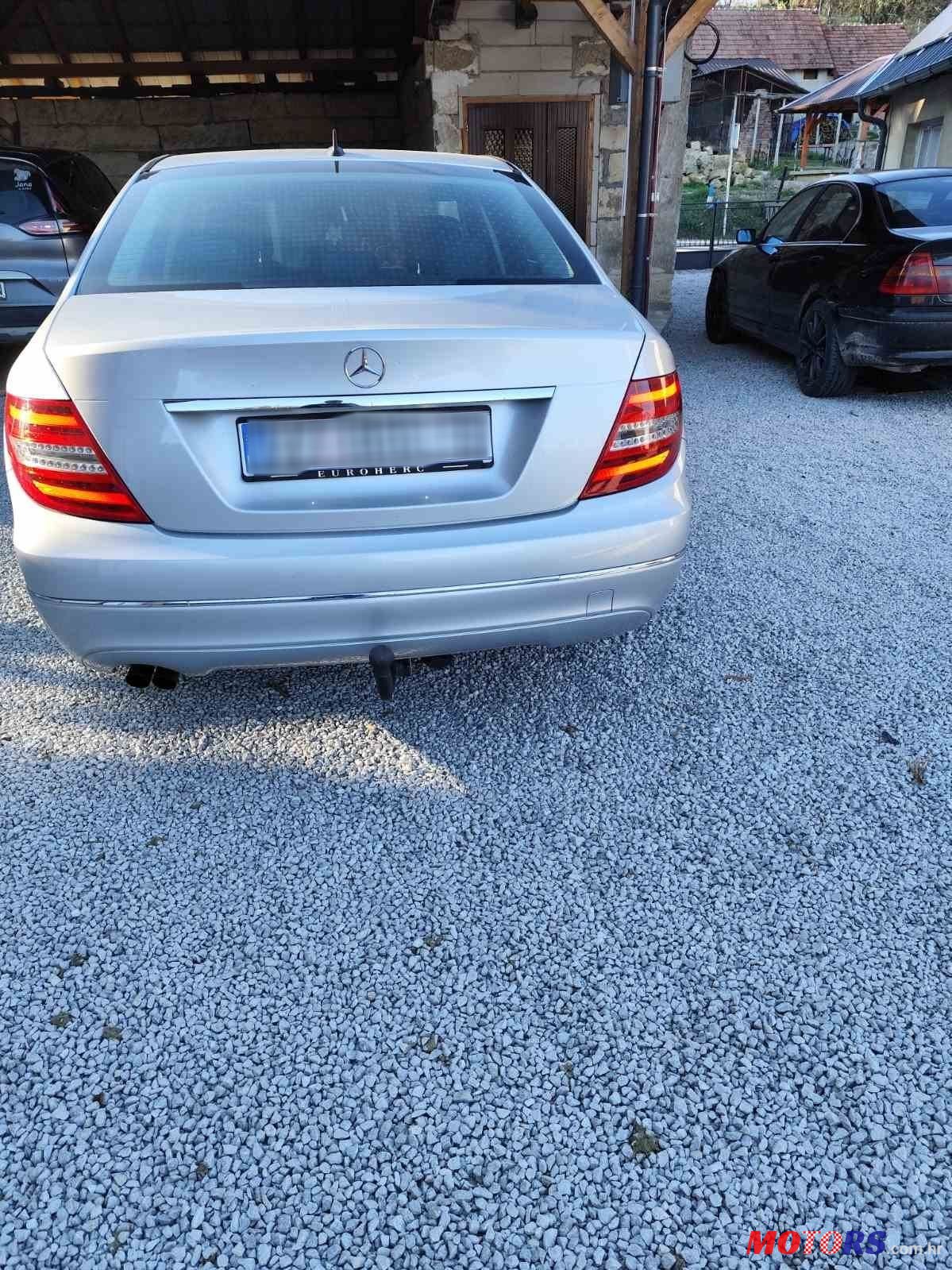 2012' Mercedes-Benz C-Klasa 200 Cdi photo #2