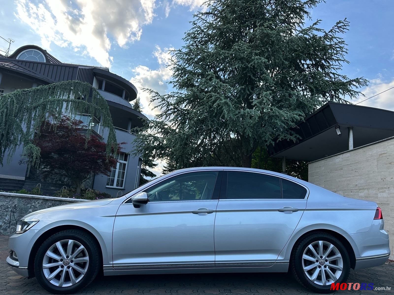 2018' Volkswagen Passat photo #4